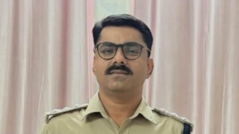 सफलता की अनूठी कहानी- ईंट भट्ठे पर करते थे मजदूरी का काम, फिर लगी ऐसी लगन, क्&zwj;लीयर कर दिया UPSC, आज हैं बड़े अफसर