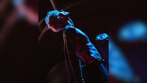 Machine Gun Kelly&rsquo;s Concert Cancelled Mid-Performance Due To Bad Weather, Singer Says "I Fought For Us"