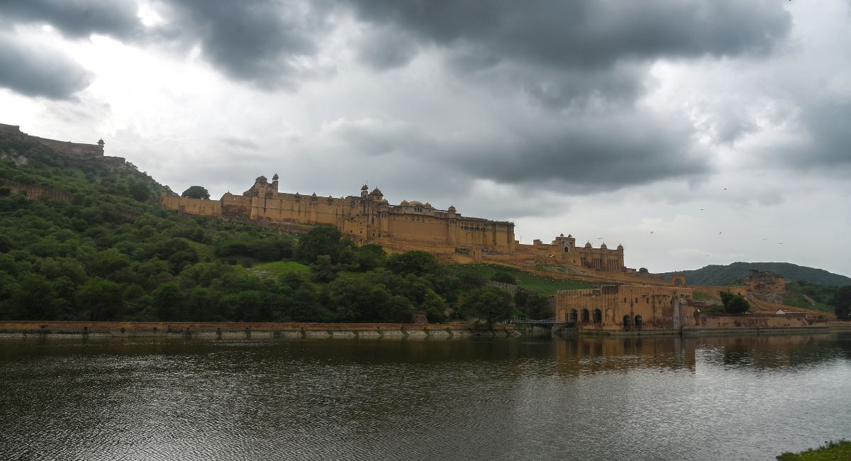 राजस्‍थान में आंधी-बार‍िश का तांडव, 70 की स्‍पीड से चलेंगी हवाएं; कहां तक पहुंचा मानसून