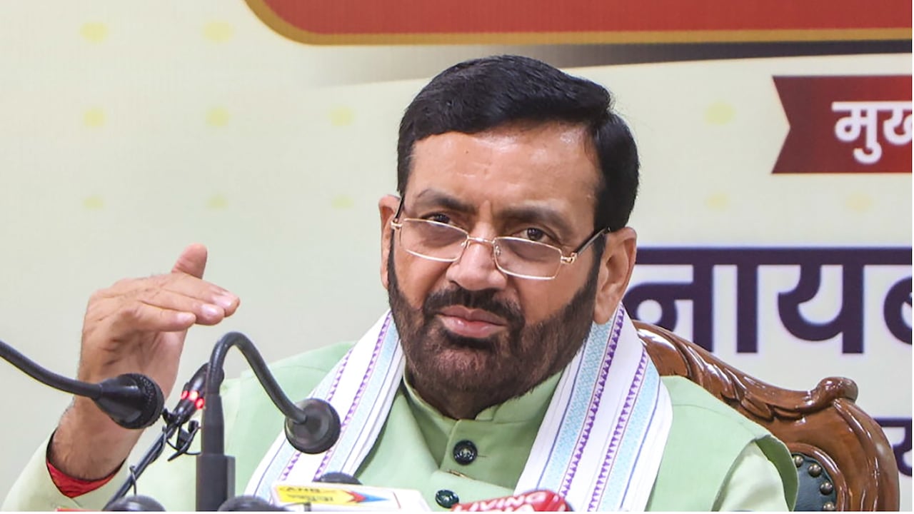 हरियाणा सरकार का बड़ा फैसला, अधिकारियों की विदेश यात्राओं पर