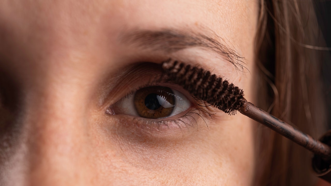 Why Your Mascara Smudges: The Eye Shape Factor Why Your Mascara Smudges: The Eye Shape Factor