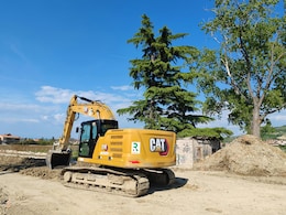 US Man Destroys Home With Excavator After Wife Threatens Divorce
