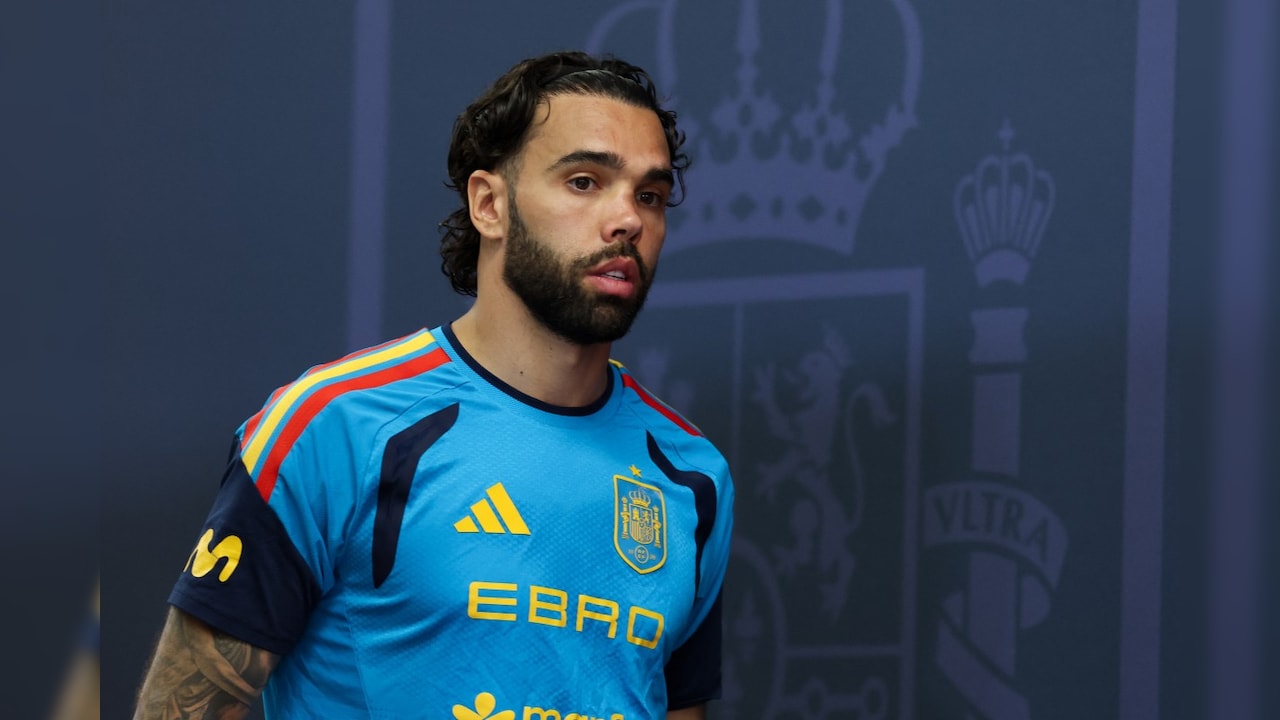 David Rayas Verdict On Spains Goalkeeper Battle Ahead Of World Cup: "Trying To Make It Hard For The Manager"