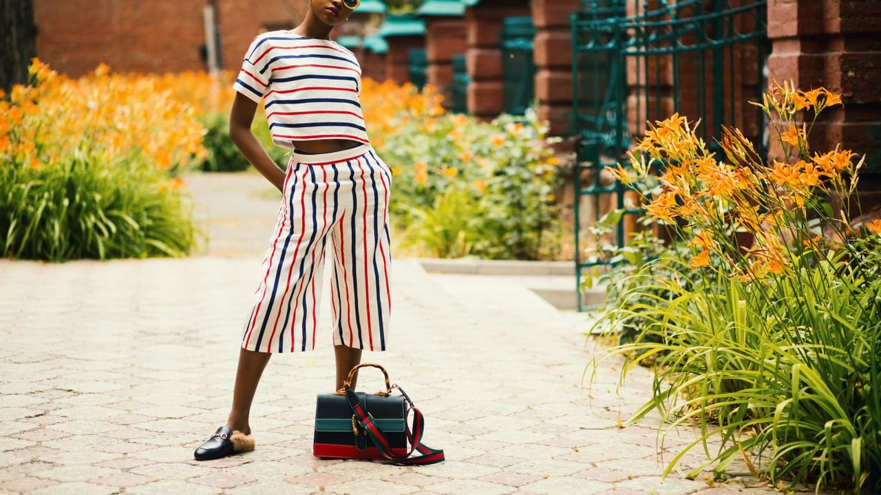 Travel Outfit Ideas For Long Train Journeys In India