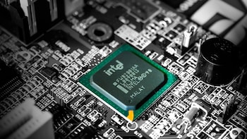 Intel Stock Zooms 11% After BofA Rating Upgrade, Target Price Hike