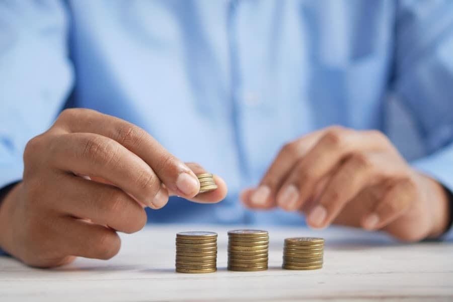 'Earns Rs 20 Lakh, Saves Zero': 30-Year-Old Techie Seeks Wealth-Building Advice