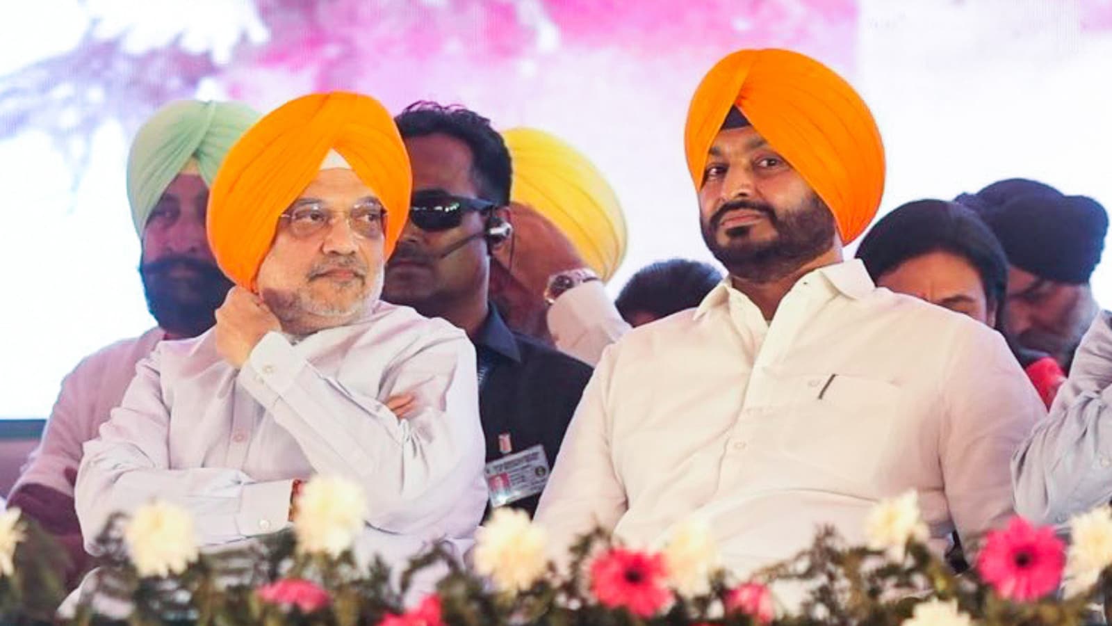 अमित शाह और रवनीत सिंह बिट्टू. (फाइल फोटो- IANS) अमित शाह और रवनीत सिंह बिट्टू. (फाइल फोटो- IANS)