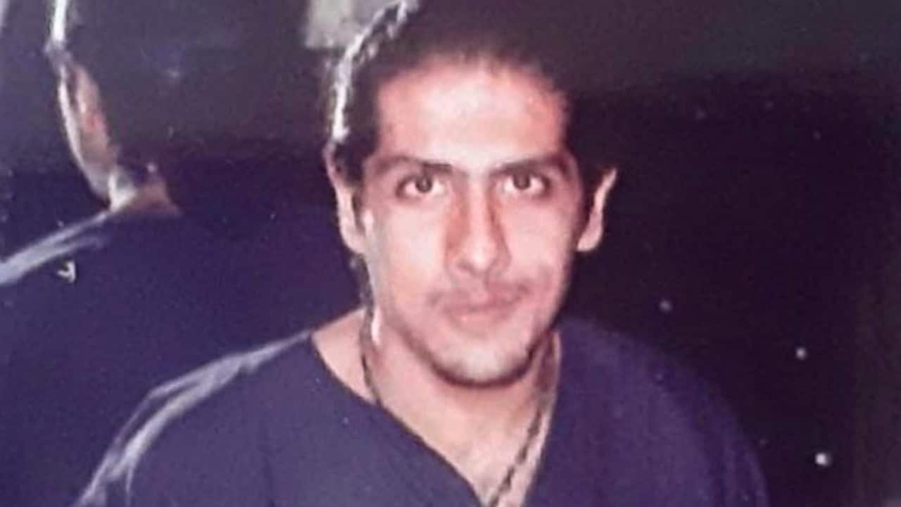 18 साल की टूटी शादी, 43 की उम्र में तलाक के बाद नहीं की शादी, 52 की उम्र में अकेले हैं सिंगर