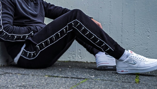 कम बजट में जिम और घर दोनों जगह काम आएंगे ये Track Pants, दाम है मात्र ₹699