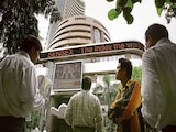 Market Closing: हफ्ते के पहले ही दिन बाजार धड़ाम! सेंसेक्स 496 अंक टूटा, निफ्टी 23,300 के नीचे बंद Market Closing: हफ्ते के पहले ही दिन बाजार धड़ाम! सेंसेक्स 496 अंक टूटा, निफ्टी 23,300 के नीचे बंद
