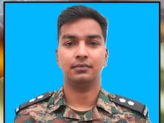 जम्मू कश्मीर में आंतकियों के सर्च ऑपरेशन में लेफ्टिनेंट शहीद, राजौरी में खाई में गिर गए थे