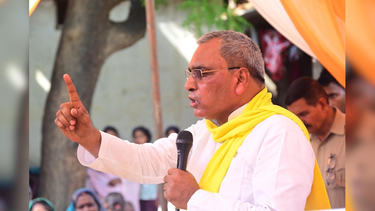 कौन हैं IAS भरत यादव? जिनको लेकर ओपी राजभर ने अखिलेश यादव को MP में निवेश और एक्सप्रेसवे प्रोजेक्ट्स पर घेरा