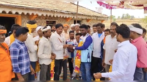 MP के दिव्यांग क्रिकेटर लोकेंद्र आर्य का इंडिया ए टीम में चयन; जुगाड़ से खरीदी किट, NDTV से बोले- नीली जर्सी...