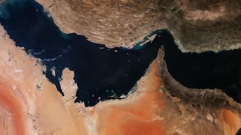 UK Maritime Trade Body Says Cargo Vessel 'Struck' In Arabian Gulf Amid Renewed US-Iran Tensions