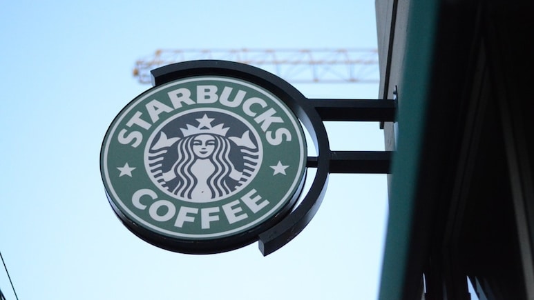 हिस्ट्री क्लास के लिए बंद होंगे 2,000 स्टोर्स... साउथ कोरिया में Starbucks से आखिर 'गलती' क्या हो गई?