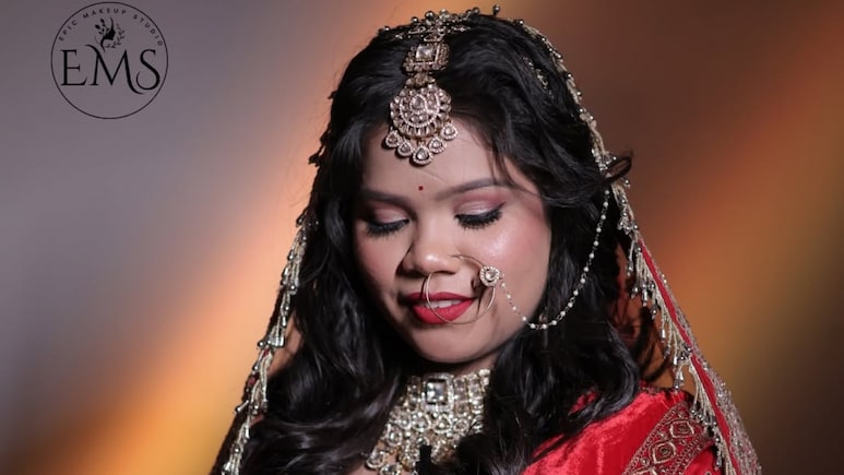 शादी के 3 महीने बाद मोना की संदिग्ध मौत, आगरा से इटावा पहुंचे परिजन बोले- बेटी की हत्या की, पति-सास फरार