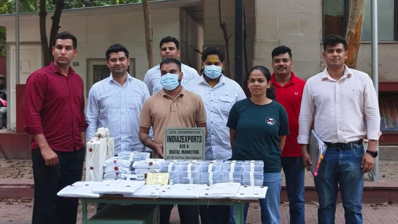 फर्जी एक्सपोर्ट कंपनी बनाकर देशभर के कारोबारियों से ठगी, दिल्ली पुलिस ने 18 आरोपी को दबोचा