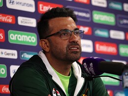 Reporter Asks Pakistan Coach About No Handshake With India During Women's T20 World Cup Clash. His Reply