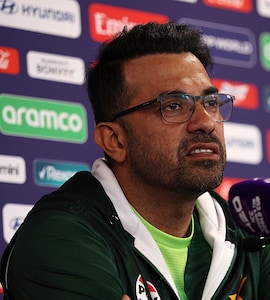Reporter Asks Pakistan Coach About No Handshake With India During Womens T20 World Cup Clash. His Reply