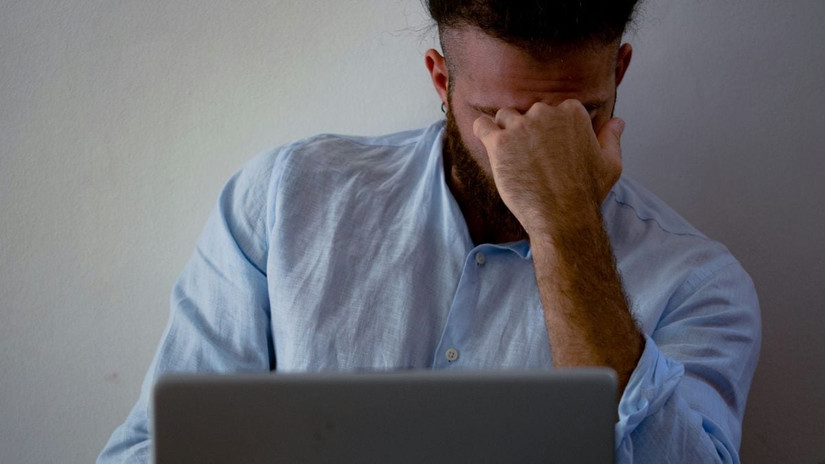 Stress, overworking, lack of job security, and even acceptance of burnout make people try to ignore their psychological problems. Photo: Unsplash Stress, overworking, lack of job security, and even acceptance of burnout make people try to ignore their psychological problems. Photo: Unsplash