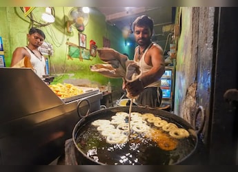 One In Six Samples Failed Tests In FY26: Are Indians Losing Faith In Food?