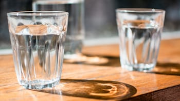 Hotels Must Provide Free Water, Says Maharashtra FDA; Issues Comprehensive Order On Food Safety