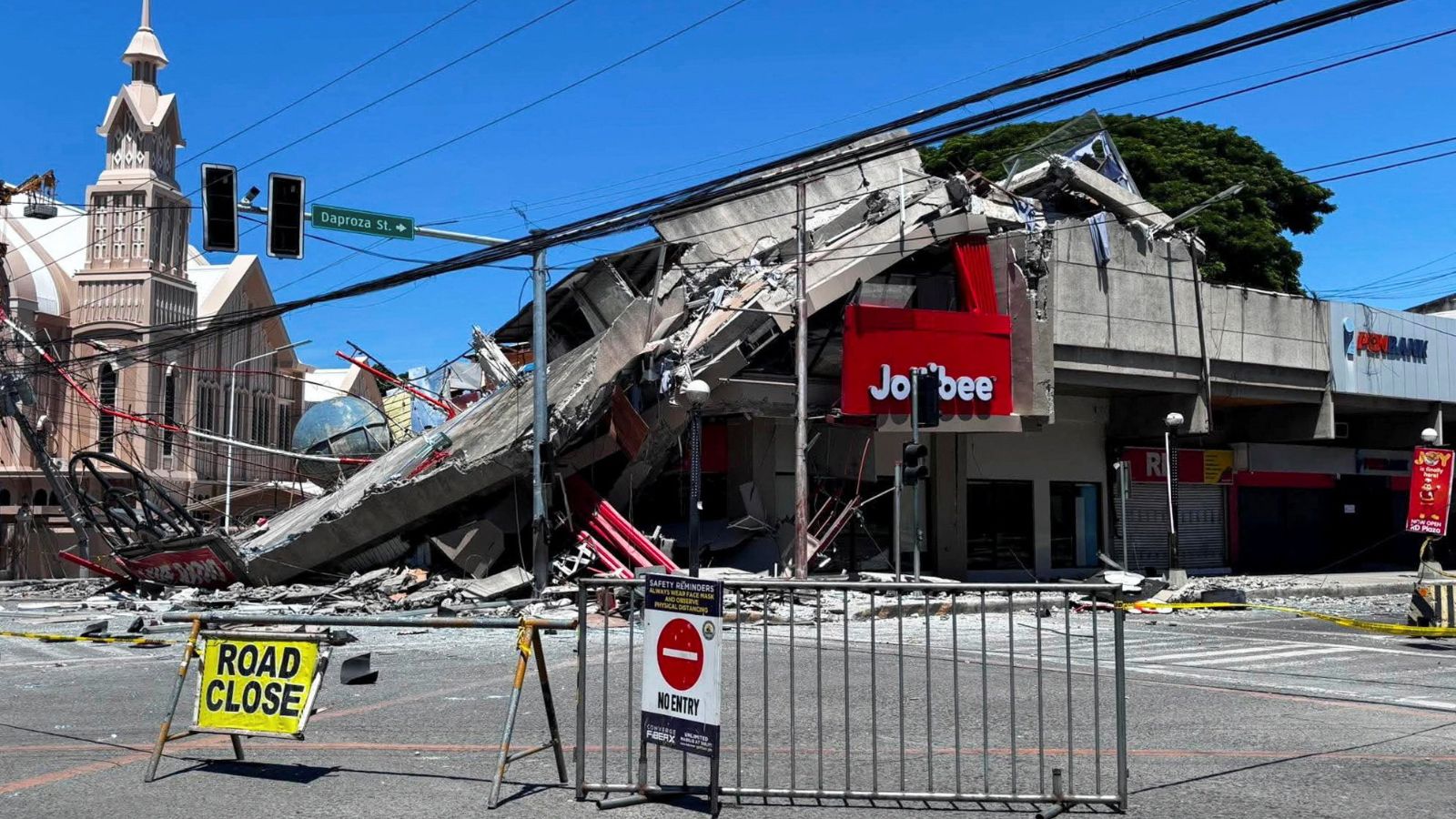 At Least 19 Dead, 200 Injured In 7.8 Magnitude Earthquake In Philippines