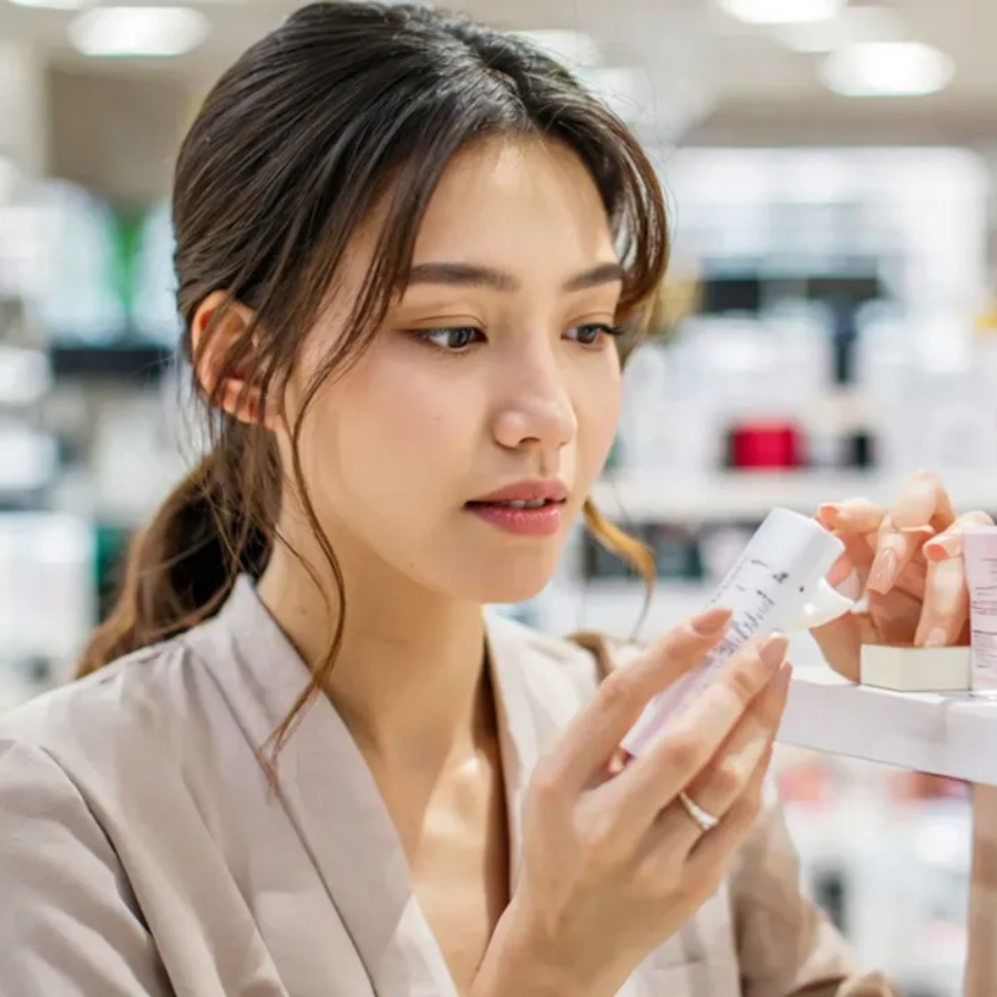 Must-Try Under Eye Creams For Puffiness Under ₹800