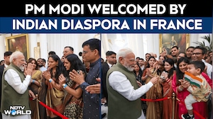 PM Modi Receives A Warm & Enthusiastic Reception From Indian Diaspora