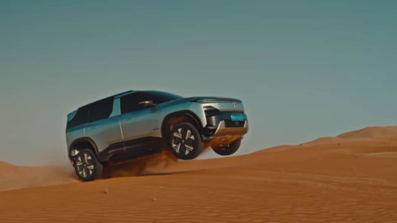 Tata Sierra EV Launch: 3 बड़ी स्क्रीन और 600km की रेंज, कीमत बस इतनी सी