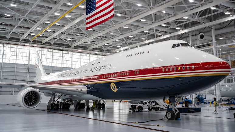 Scare Force One? Report Flags Security Gaps In Trump's New Plane
