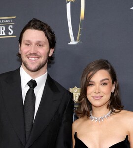 Josh Allens Wife Hailee Steinfeld Fights Back Tears As She Opens Up About A Bittersweet Milestone