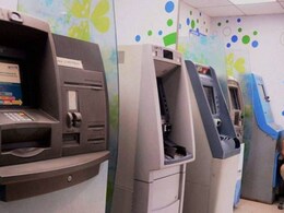 बाजार में नोटों की बाढ़, फिर भी ATM का हो रहा कम इस्तेमाल? RBI के आंकड़ों से समझें पूरा मामला
