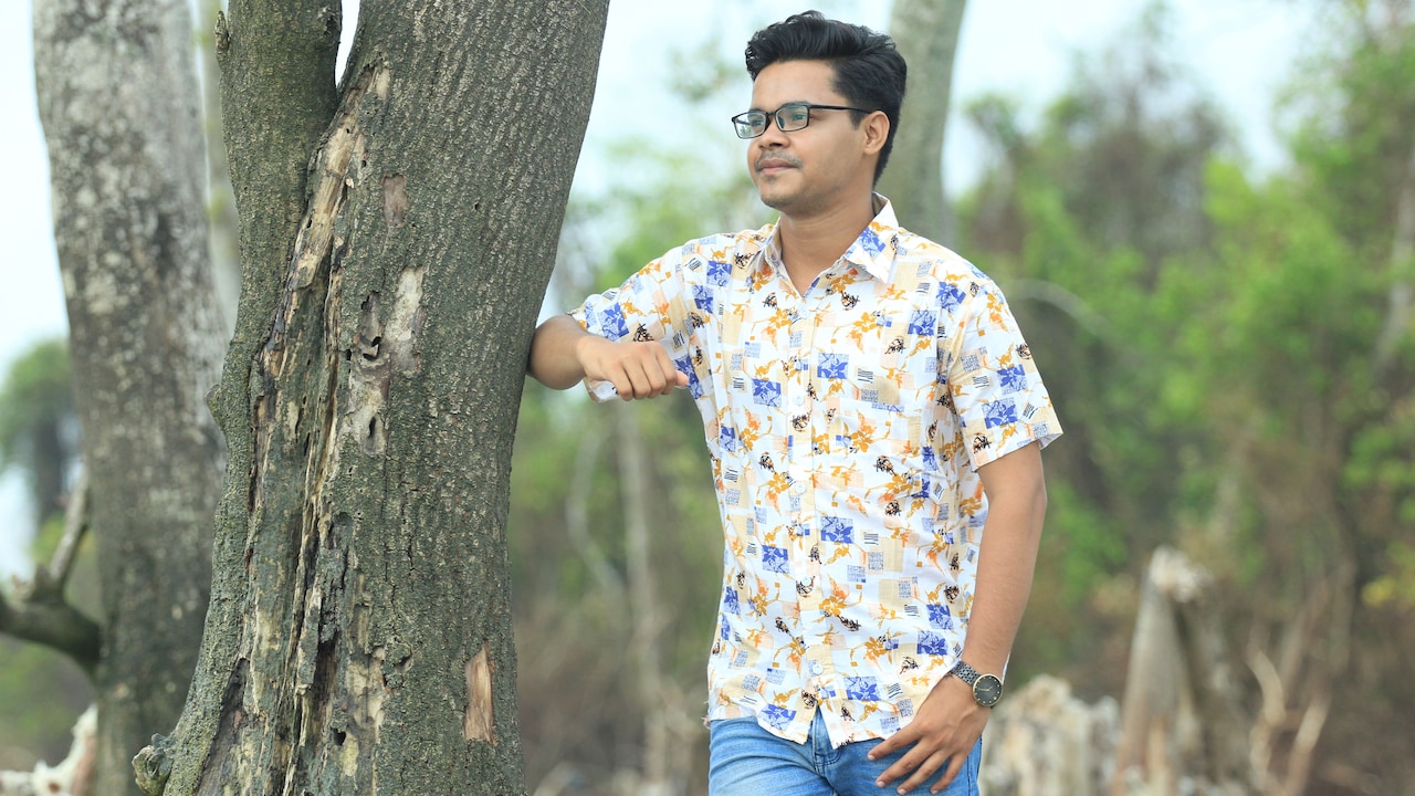 Which shirt do you want to pick for next beach vacation from Myntra End Of Reason Sale?