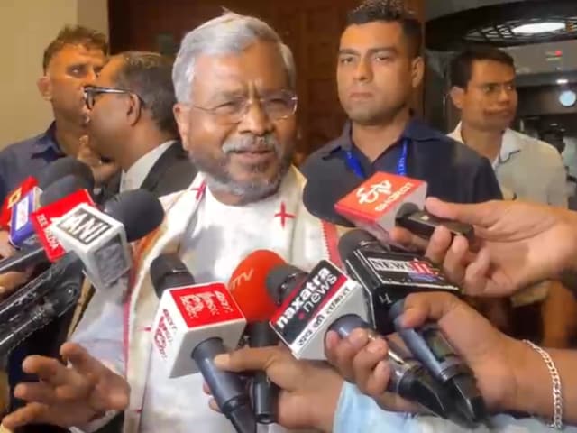 हार के डर से चेहरा छिपाने की कोशिश कर रही कांग्रेस, नाथवानी के नामांकन मंजूर होने पर बोले बाबूलाल मरांडी