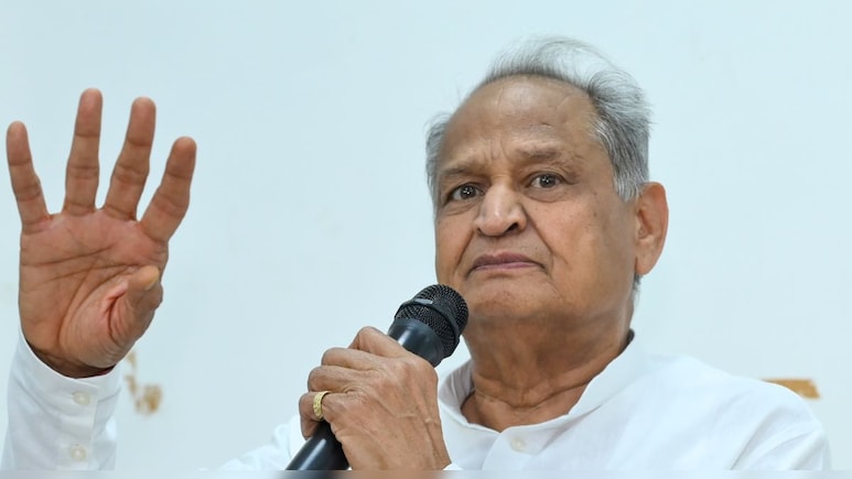 कांग्रेस में गुटबाजी के सवाल पर अशोक गहलोत ने द&zwj;िया जवाब, बोले- कन्&zwj;फ्यूजन हटना चाह&zwj;िए
