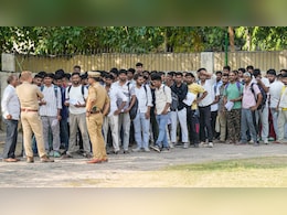 UP Sipahi Bharti में पूछे जा रहे सवाल ज्यादा मुश्किल नहीं, एग्जाम की कहानी कैंडिडेट्स की जुबानी