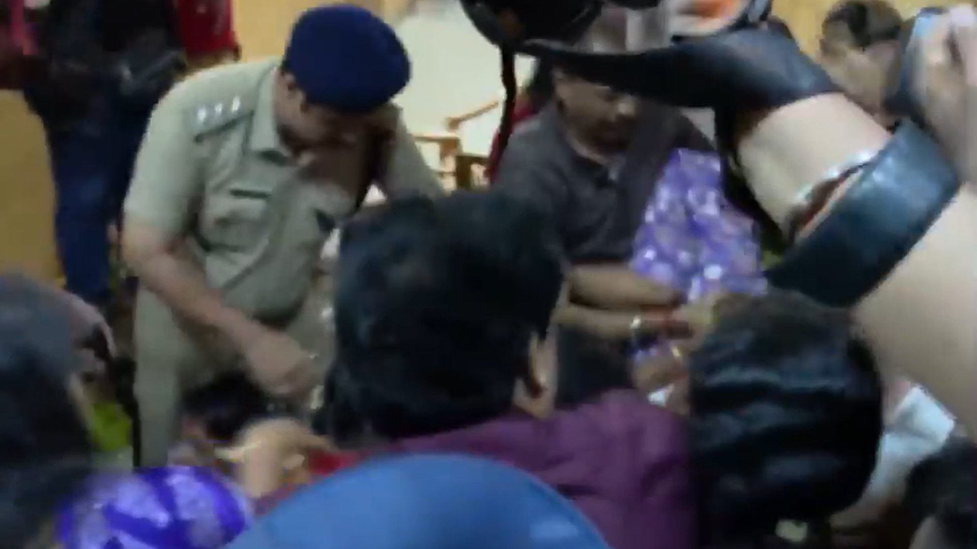 Scuffle At Thiruvananthapuram Corporation As CPI(M), BJP Councillors Clash