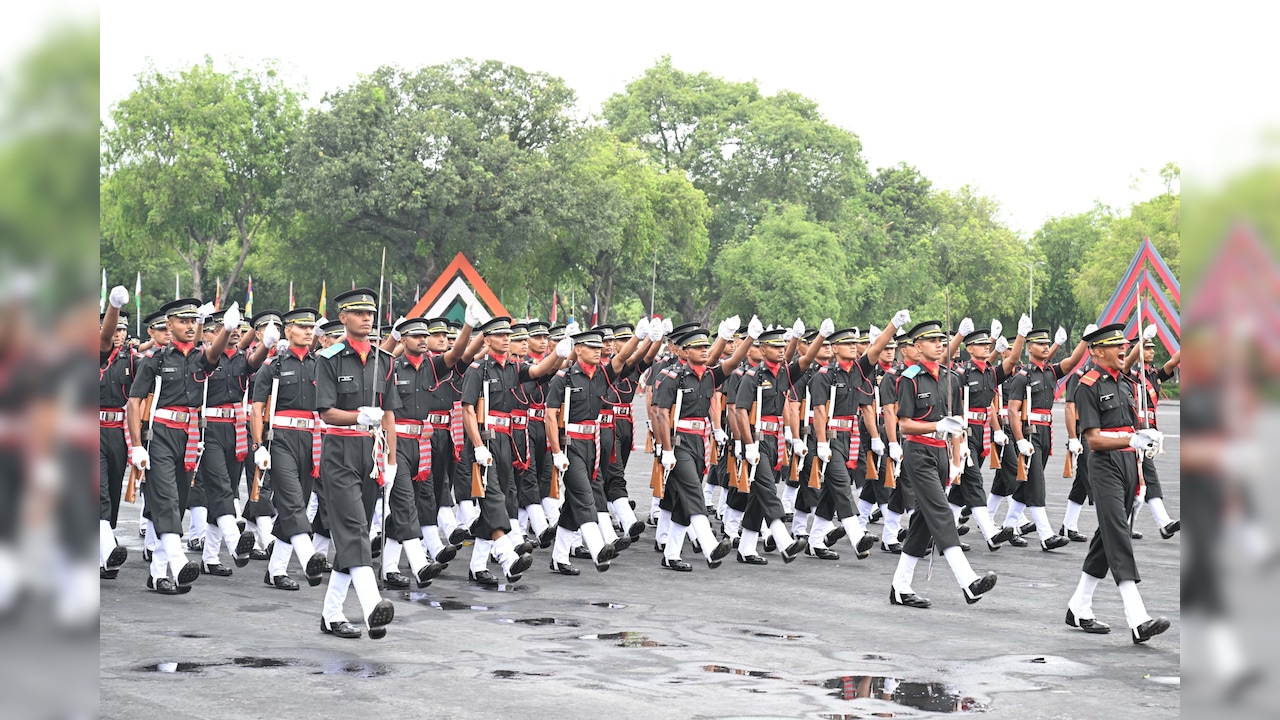 क्या NDA कैडेट्स को ट्रेनिंग के दौरान भी मिलती है Salary? जानें हर महीने हाथ में आते हैं कितने रुपये