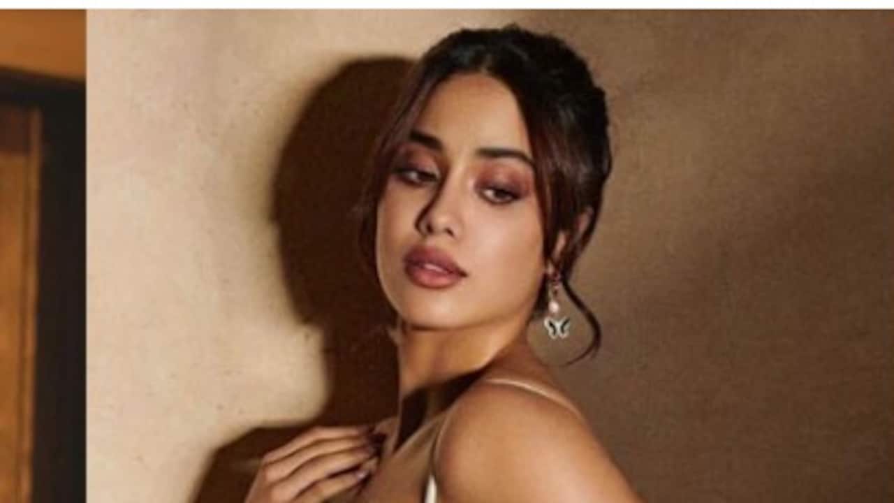 ‘जाह्नवी कपूर और अनन्या पांडे को अभी 2-3 साल सीखनी चाहिए एक्टिंग’, शक्तिमान एक्टर बोले- स्टार किड्स को आसानी से मिल जाता है काम
