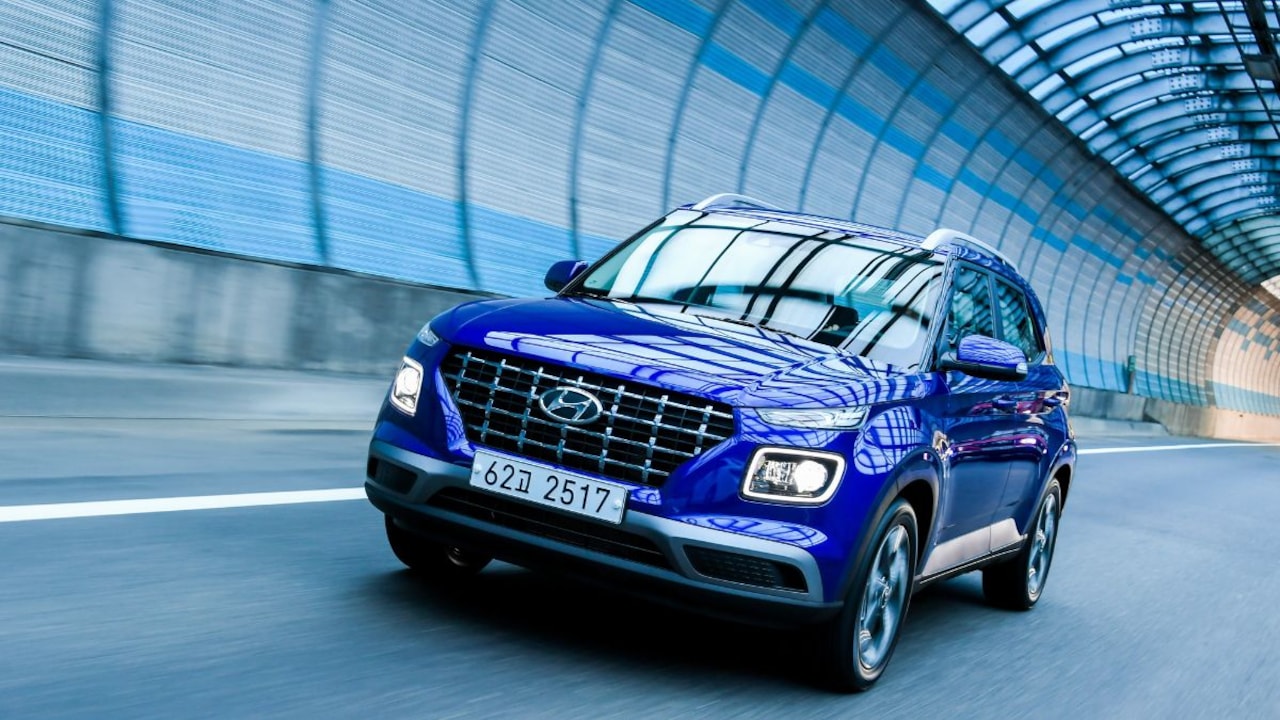 सिर्फ 7.99 लाख की शुरुआती कीमत! Hyundai की इस कार ने बनाया बिक्री का ऐसा रिकॉर्ड, हर कोई हैरान