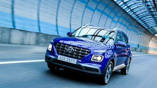 सिर्फ 7.99 लाख की शुरुआती कीमत! Hyundai की इस कार ने बनाया बिक्री का ऐसा रिकॉर्ड, हर कोई हैरान