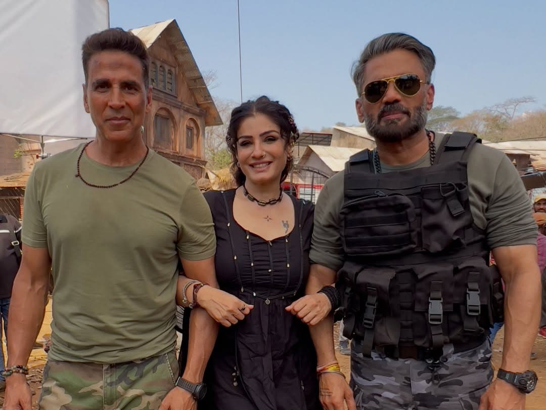 In Pics: Raveena Tandon Revisits Mohra Days With Akshay Kumar-Suniel Shetty