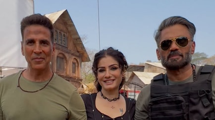 In Pics: Raveena Tandon Revisits Mohra Days With Akshay Kumar-Suniel Shetty