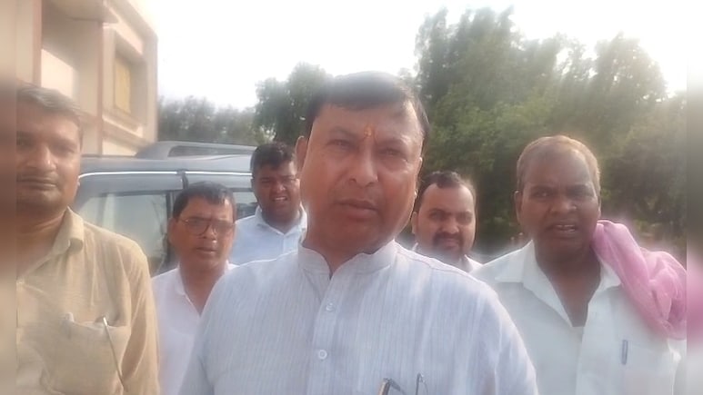 'जूता से मारेंगे...', भाई वीरेंद्र स्टाइल में JDU विधायक ने बिजली विभाग के जेई को दी धमकी! ऑडियो वायरल