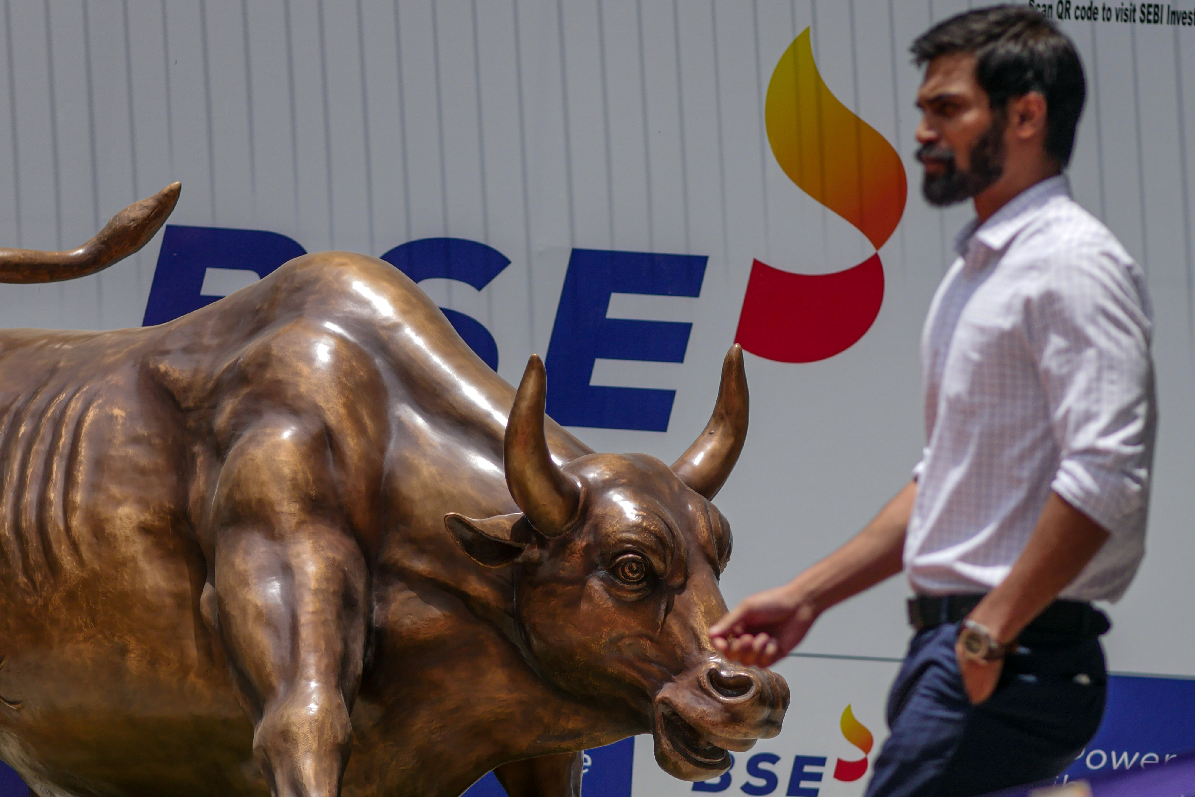 Stock Market LIVE Updates, Sensex Today: Sensex Jumps 900 Points On Hopes Of US-Iran Deal
