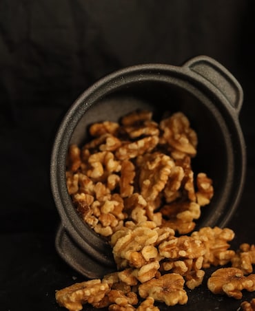 Benefits Of Eating Walnuts