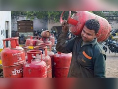 उज्ज्वला योजना के लाभार्थियों को बड़ा झटका, अब सब्सिडी वाले 9 सिलेंडर के बजाय मिलेंगे सिर्फ 4, जानिए वजह