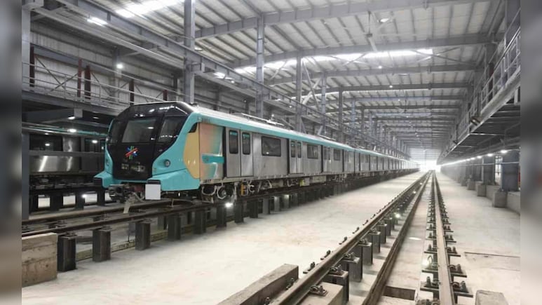 Good News For Metro 3 Travellers: Mobile Network Services Now Available On Aqua Line