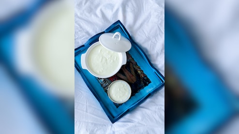 सिर्फ 2 घंटे में बिना जामन के जमेगा बाजार जैसा गाढ़ा दही, हरी मिर्च की ये ट्रिक आएगी आपके काम